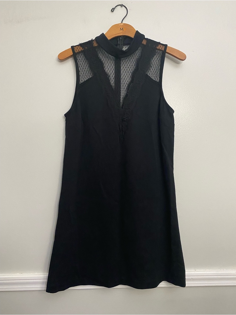 Express Little Black Dress Lace Sleeveless Cocktail V Neck - S
